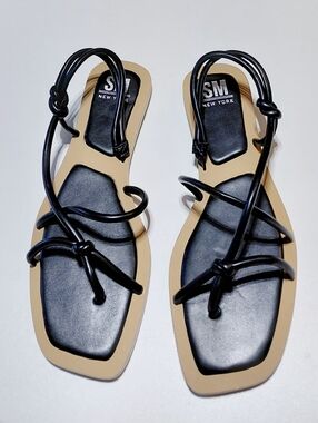 SM NEW YORK  Women's Molly Black Strappy Flat Sandals Size 9M